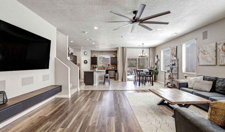 8827 Zephyr Pl NW, Albuquerque, NM 87120 - 3 Beds, 3 Bath