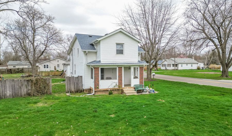 1950 E Edgewood Ave, Indianapolis, IN 46227 - 3 Beds, 2 Bath