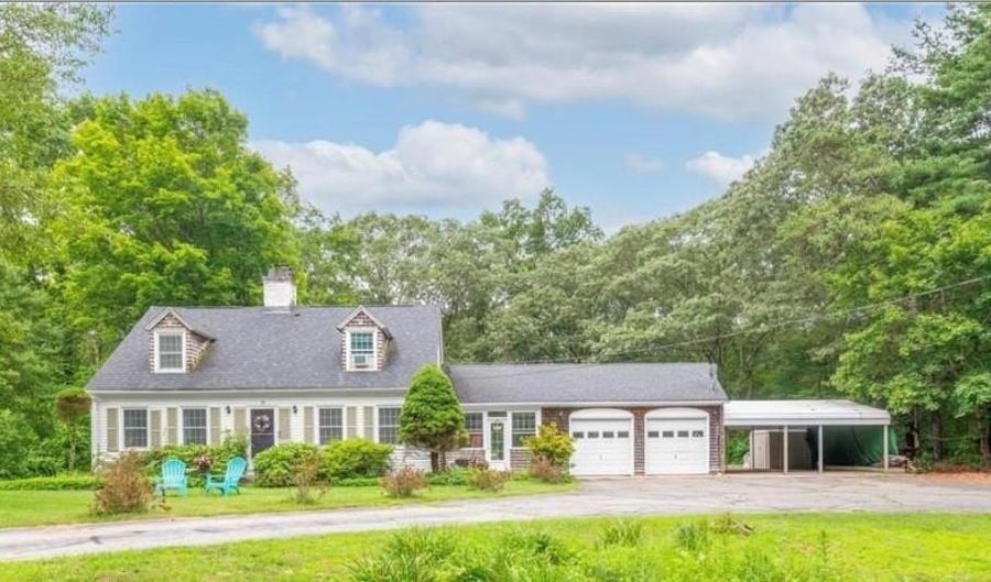 110 Hopkins Ave, Johnston, RI 02919 - 3 Beds, 2 Bath