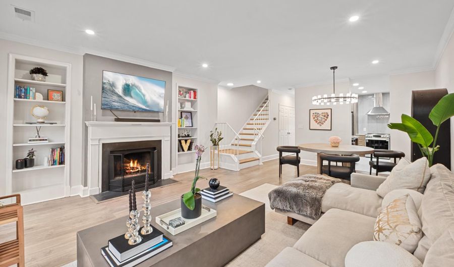 4311 MASSACHUSETTS NW, Washington, DC 20016 - 2 Beds, 3 Bath