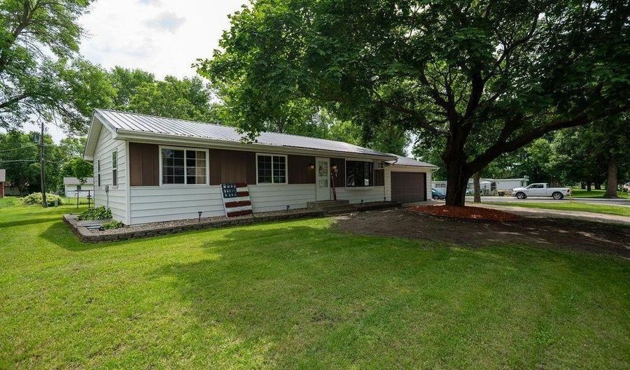 401 Lincoln St N, Atwater, MN 56209 - 5 Beds, 2 Bath