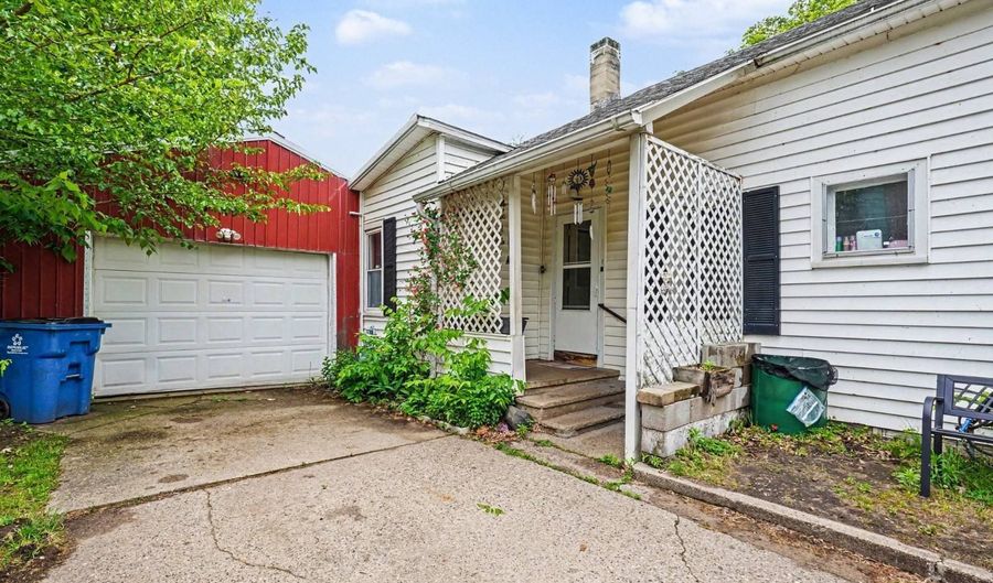 234 Kalamazoo St, Allegan, MI 49010 - 2 Beds, 1 Bath