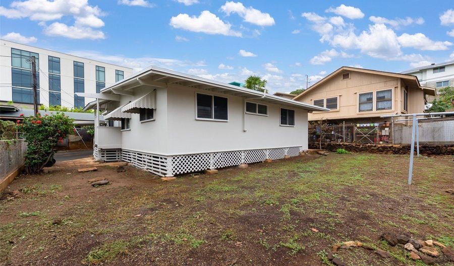 1224 A Wilhelmina Rise, Honolulu, HI 96816 - 4 Beds, 2 Bath