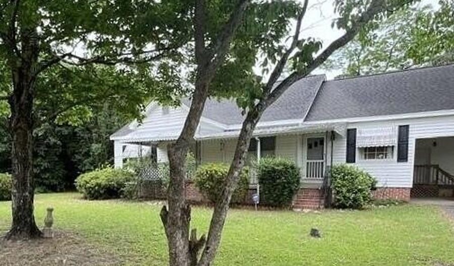 8280 Marlboro Ave, Barnwell, SC 29812 - 3 Beds, 2 Bath