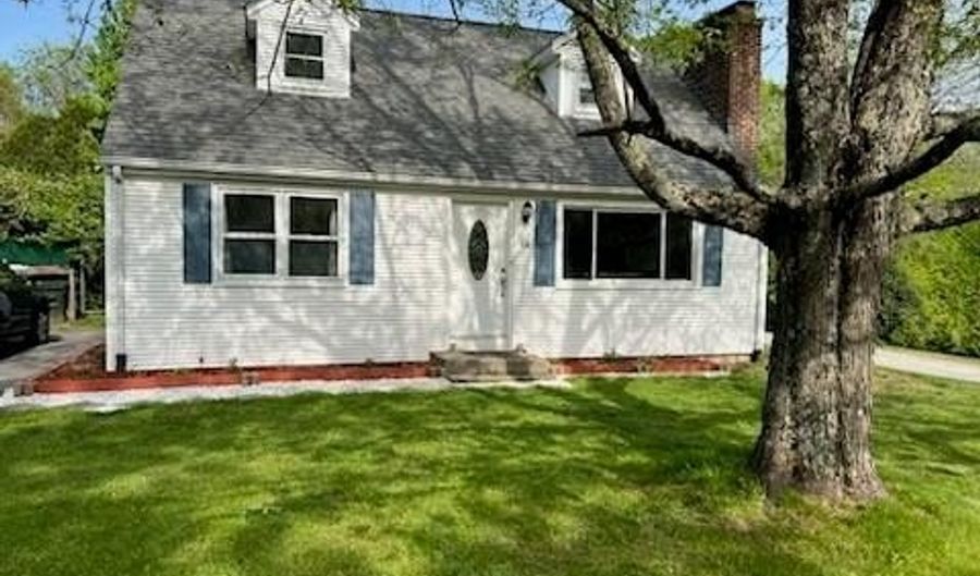 68 North Rd, Burrillville, RI 02859 - 3 Beds, 1 Bath