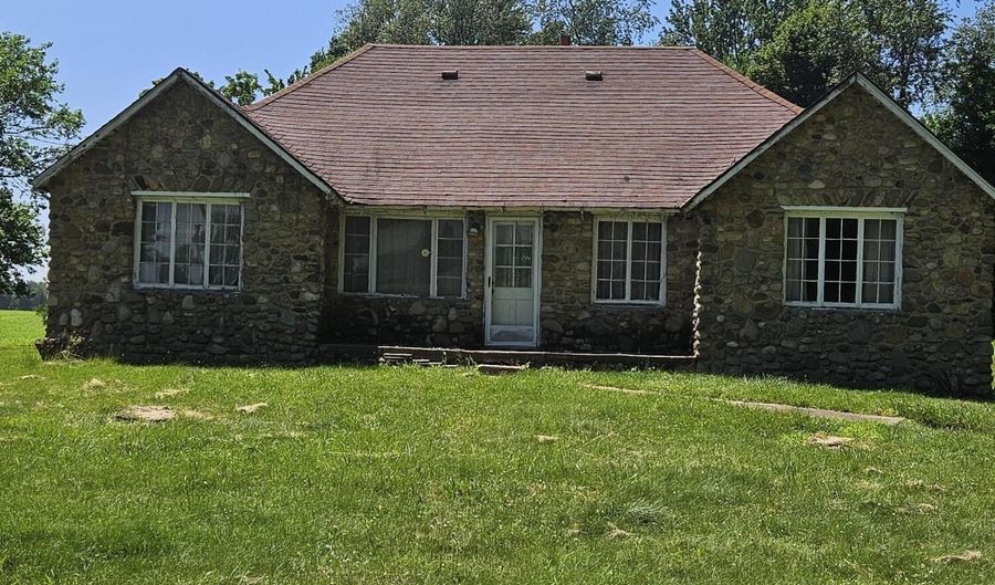 10501 M-99, Albion, MI 49224 - 2 Beds, 1 Bath