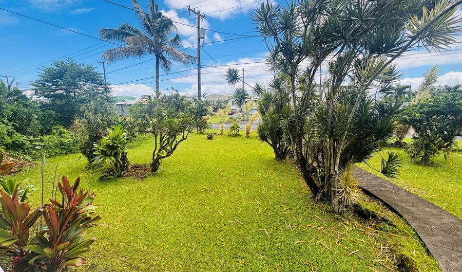 524 LAUKAPU St, Hilo, HI 96720 - 3 Beds, 2 Bath
