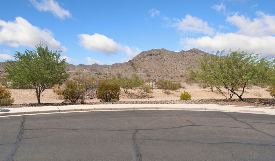 21451 W PALM Ln, Buckeye, AZ 85396 - 4 Beds, 2 Bath