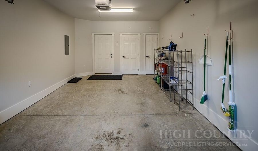 123 Bear Cub Ln 123, Banner Elk, NC 28604 - 3 Beds, 3 Bath