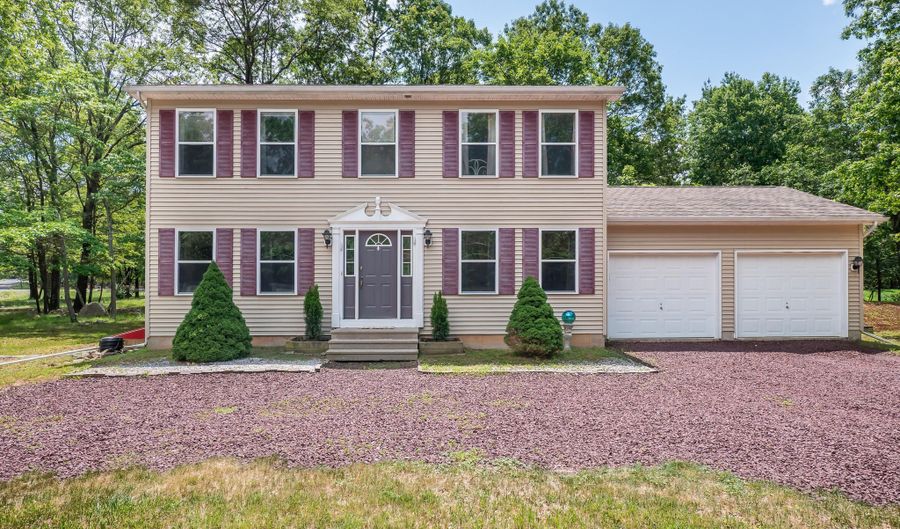 66 Foothill Rd, Albrightsville, PA 18210 - 3 Beds, 3 Bath
