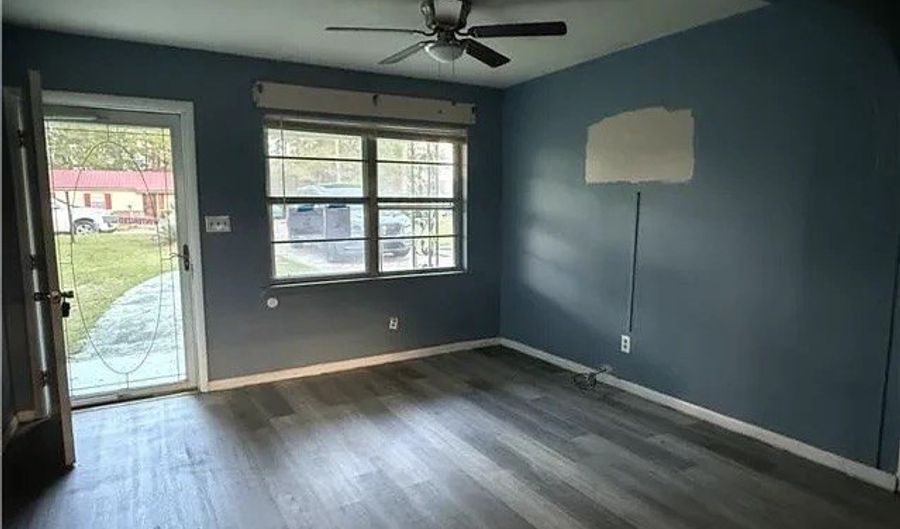 104 Bryant St, Abbeville, AL 36310 - 3 Beds, 1 Bath