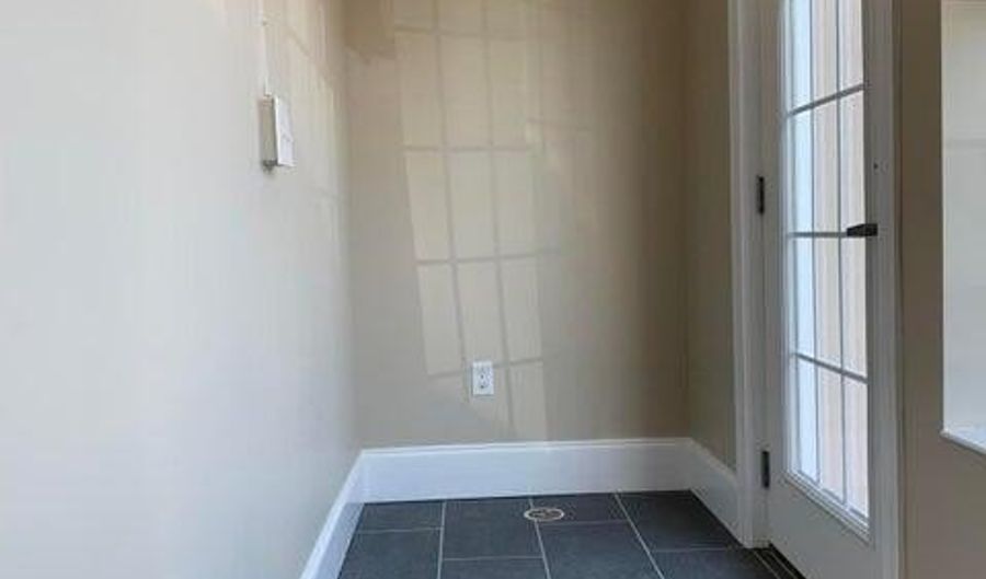 709 7th Ave 1 A, Belmar, NJ 07719 - 2 Beds, 1 Bath