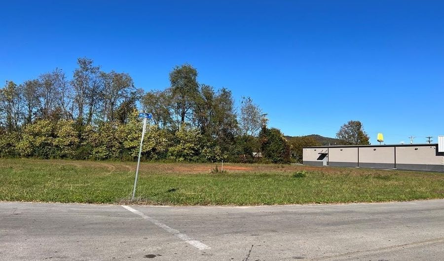 1 4 AC Maple St, Albany, KY 42602 - 0 Beds, 0 Bath