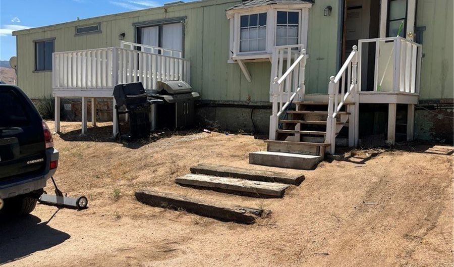 23936 Outpost, Apple Valley, CA 92308 - 2 Beds, 2 Bath