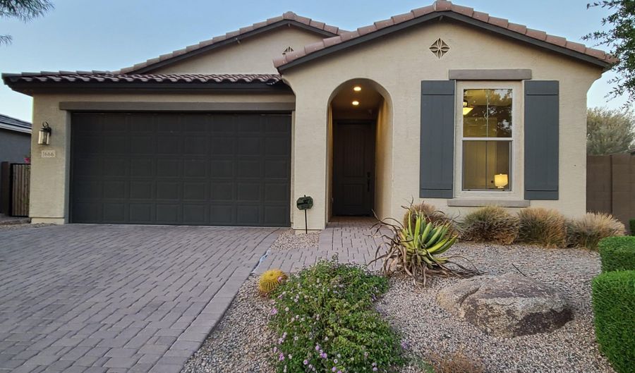 1666 E Lee Dr, Casa Grande, AZ 85122 - 3 Beds, 3 Bath