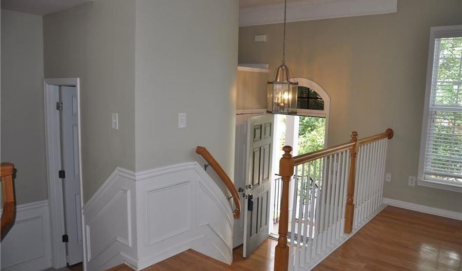 1012 Whittington Way, Alpharetta, GA 30004 - 3 Beds, 4 Bath