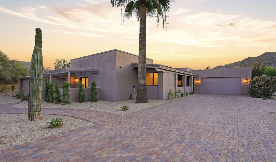 1111 OCOTILLO Cir, Carefree, AZ 85377 - 4 Beds, 5 Bath