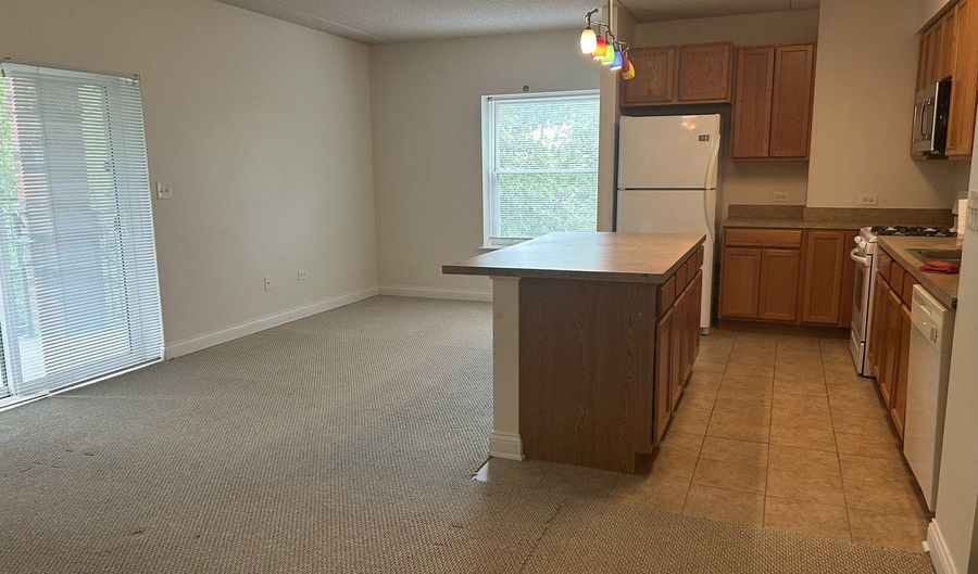 3400 N Old Arlington Heights Rd 301, Arlington Heights, IL 60004 - 1 Beds, 1 Bath