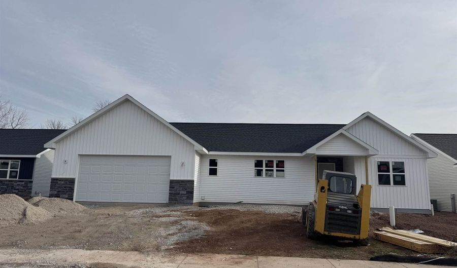 N9278 CONSTELLATION Drive, Appleton, WI 54915 - 3 Beds, 2 Bath