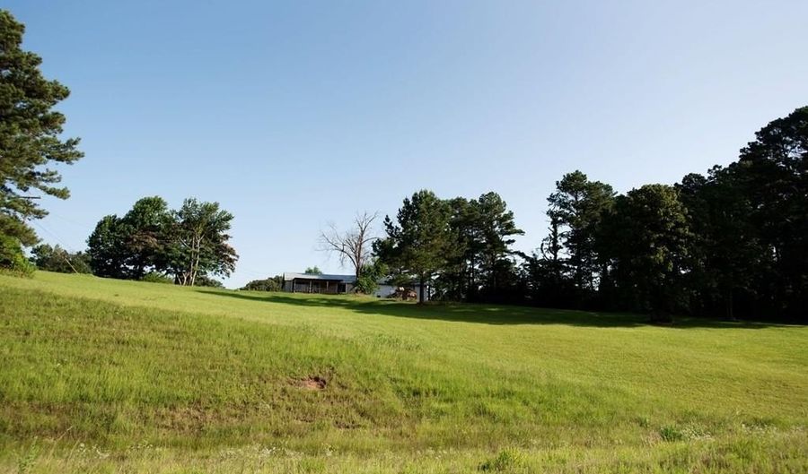 28943 Hwy. 6 E, Batesville, MS 38606 - 0 Beds, 0 Bath