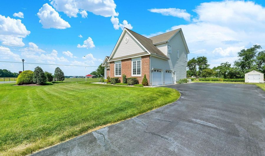 21 MARIONS Way, Felton, DE 19943 - 4 Beds, 3 Bath