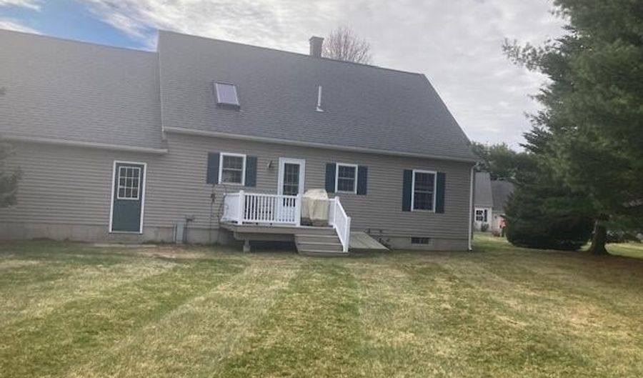 30 Tourmaline Ln, Auburn, ME 04210 - 3 Beds, 2 Bath