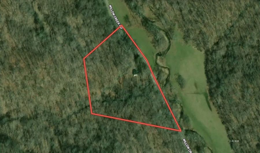 15791 Willow Creek Rd, Athens, OH 45701 - 2 Beds, 1 Bath