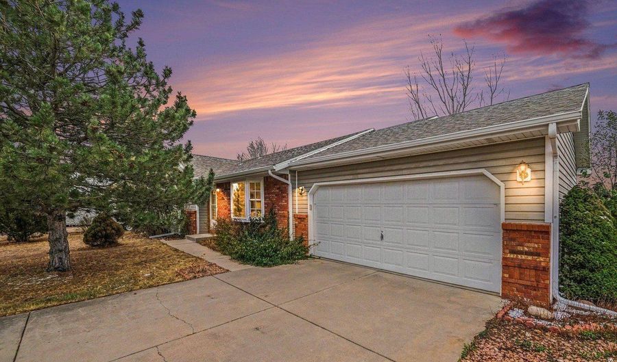 635 Ash Ave, Ault, CO 80610 - 5 Beds, 3 Bath