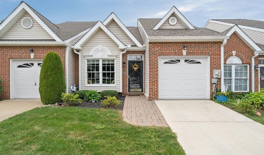 319 SHANNONBRIDGE Dr, Hockessin, DE 19707 - 2 Beds, 2 Bath