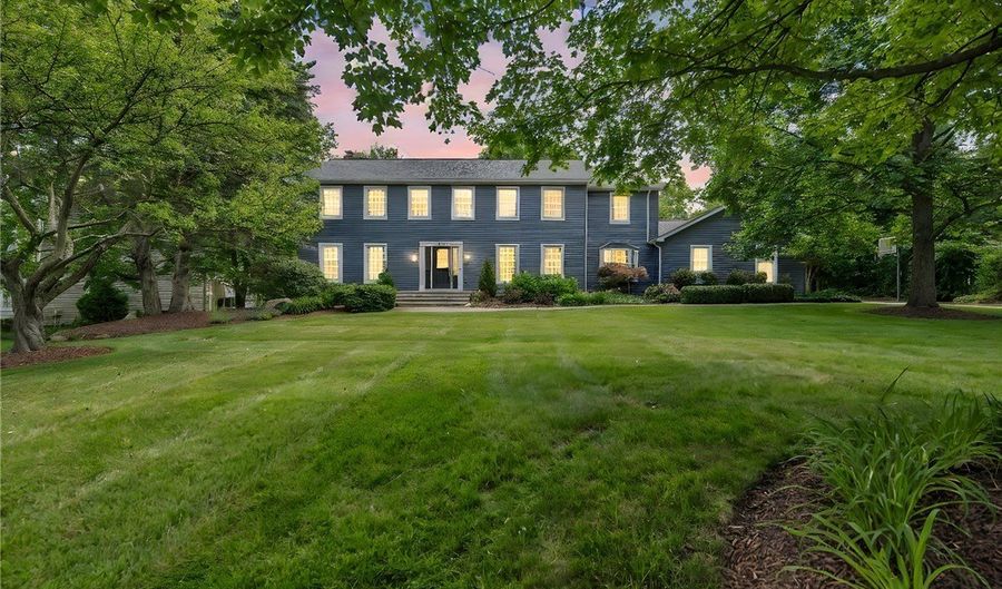 561 Willard Rd, Aurora, OH 44202 - 4 Beds, 3 Bath