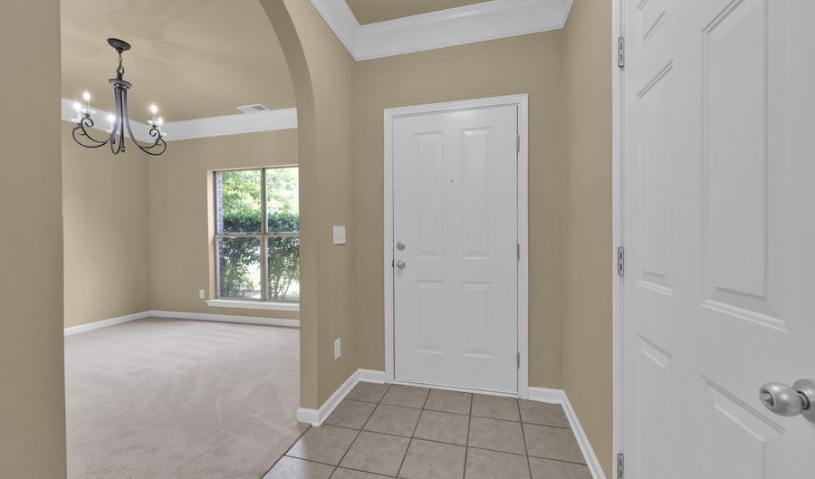 268 SILVER CREEK Pkwy, Alabaster, AL 35007 - 3 Beds, 2 Bath