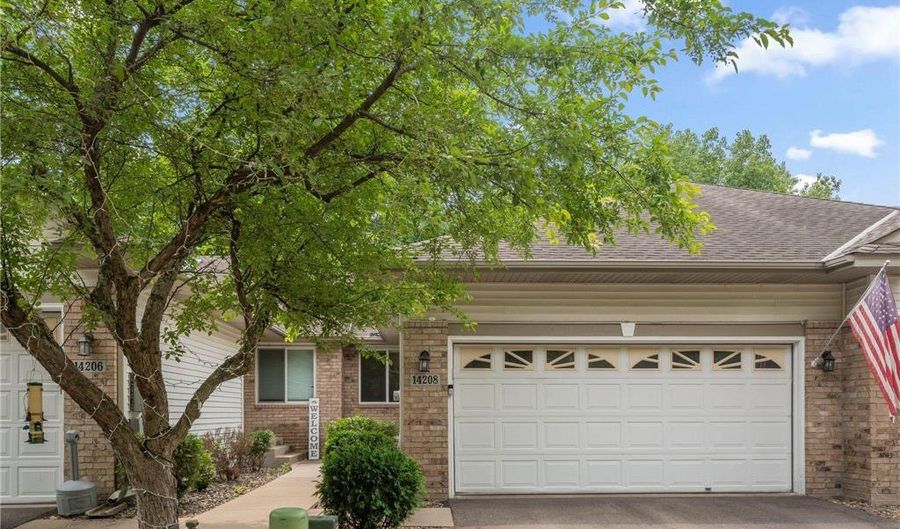 14208 Heritage Ln, Apple Valley, MN 55124 - 3 Beds, 2 Bath
