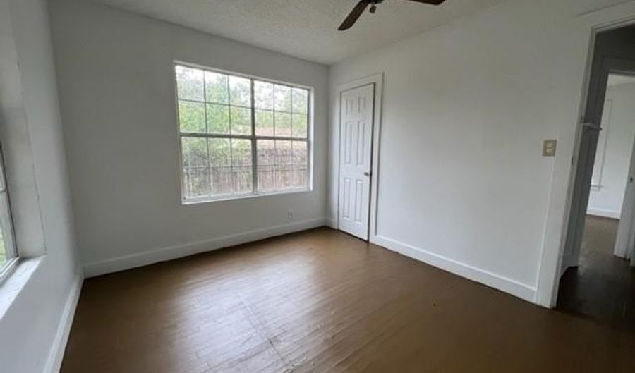 2701 S 3rd St, Abilene, TX 79605 - 2 Beds, 1 Bath