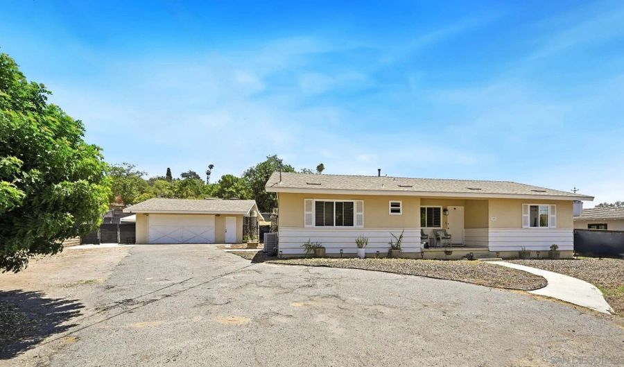 1500 S Citrus Ave, Escondido, CA 92027 - 3 Beds, 2 Bath