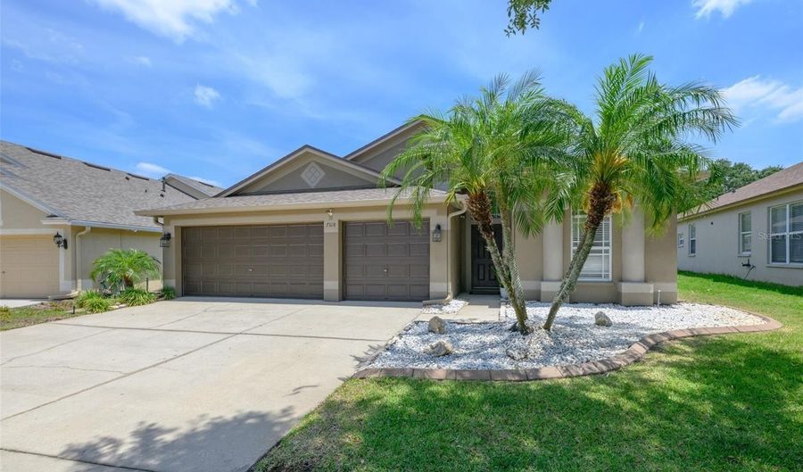 7318 GUILFORD PINE Ln, Apollo Beach, FL 33572 - 4 Beds, 2 Bath