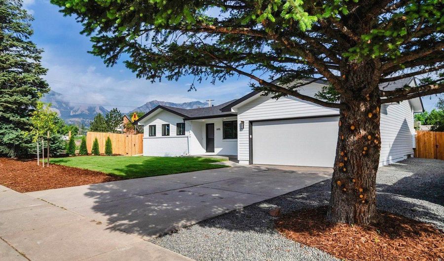 1495 Chambers Dr, Boulder, CO 80305 - 4 Beds, 3 Bath