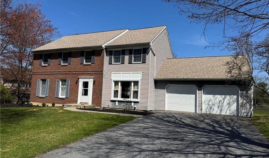 1929 Earls Ct, Allentown, PA 18103 - 4 Beds, 3 Bath