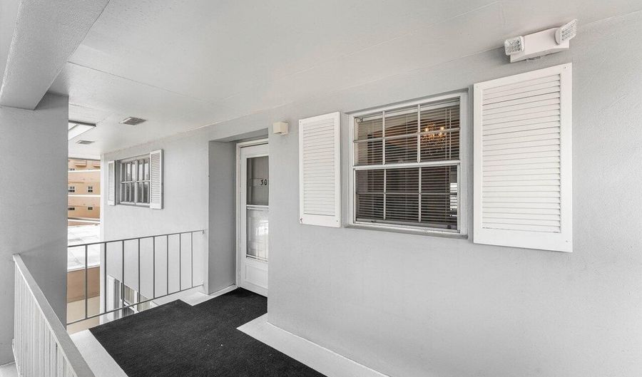 157 Atlantis Blvd 301, Atlantis, FL 33462 - 2 Beds, 2 Bath