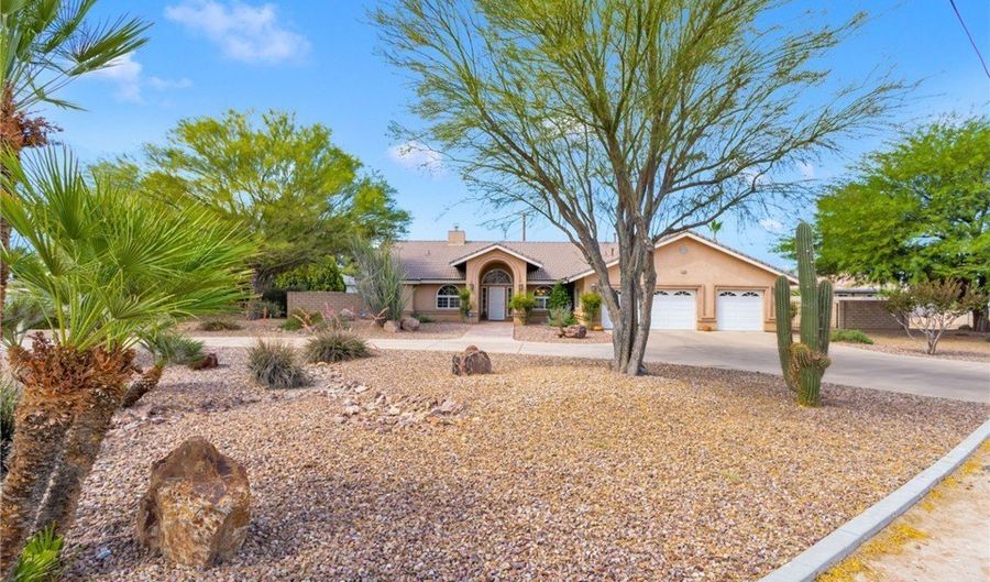 14128 Rincon, Apple Valley, CA 92307 - 4 Beds, 2 Bath