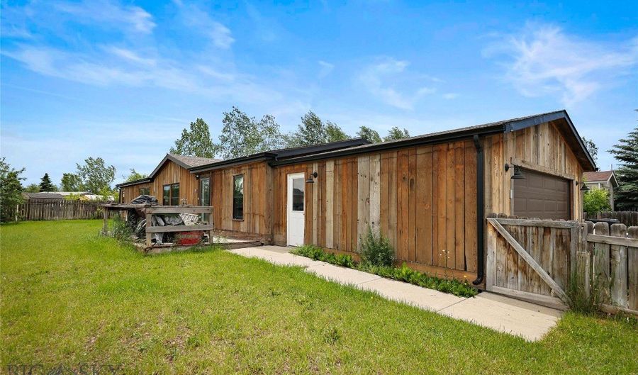 736 Cheery Dr, Belgrade, MT 59714 - 3 Beds, 2 Bath