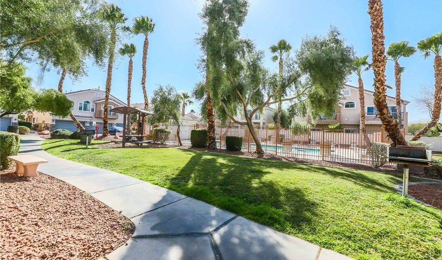 6590 TUMBLEWEED RIDGE Ln 101, Henderson, NV 89011 - 2 Beds, 2 Bath