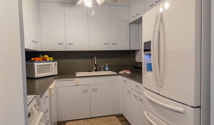 425 Ena Rds 706B, Honolulu, HI 96815 - 2 Beds, 1 Bath