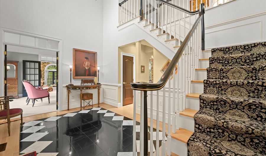 100 ASQUITHOAKS Ln, Arnold, MD 21012 - 6 Beds, 5 Bath