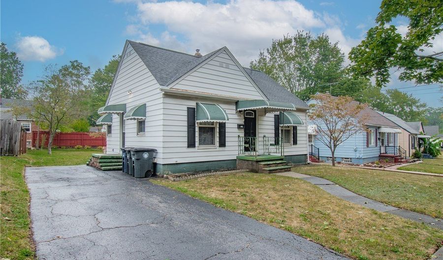 645 Reed Ave, Akron, OH 44306 - 2 Beds, 1 Bath