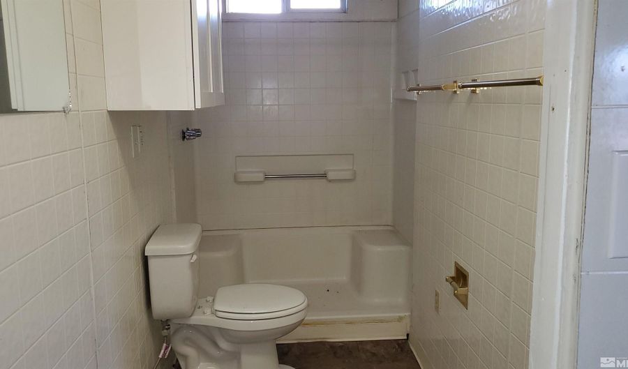 341 Baker St, Hawthorne, NV 89415 - 3 Beds, 2 Bath