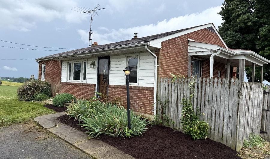 3620 DELTA Rd, Airville, PA 17302 - 3 Beds, 2 Bath