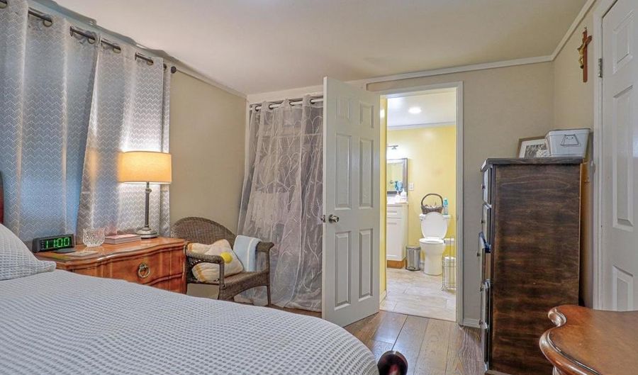 123 N Hayden Dr, Escondido, CA 92027 - 1 Beds, 1 Bath