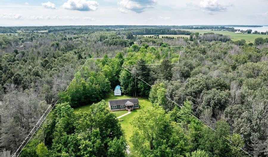 216 Wood Ln, Alburgh, VT 05440 - 4 Beds, 2 Bath