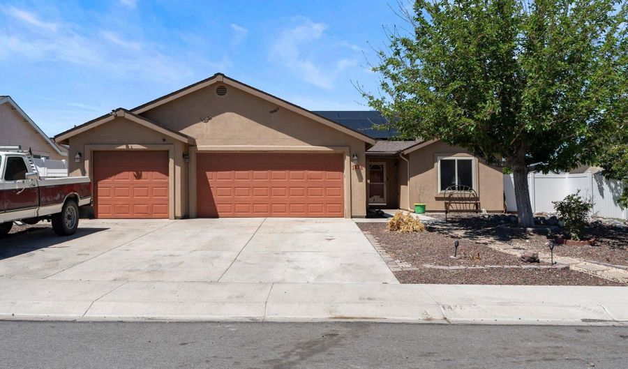 1476 Grey Bluffs Dr, Fernley, NV 89408 - 4 Beds, 2 Bath