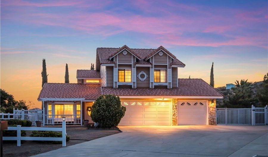 33693 Cattle Creek Rd, Acton, CA 93510 - 3 Beds, 3 Bath